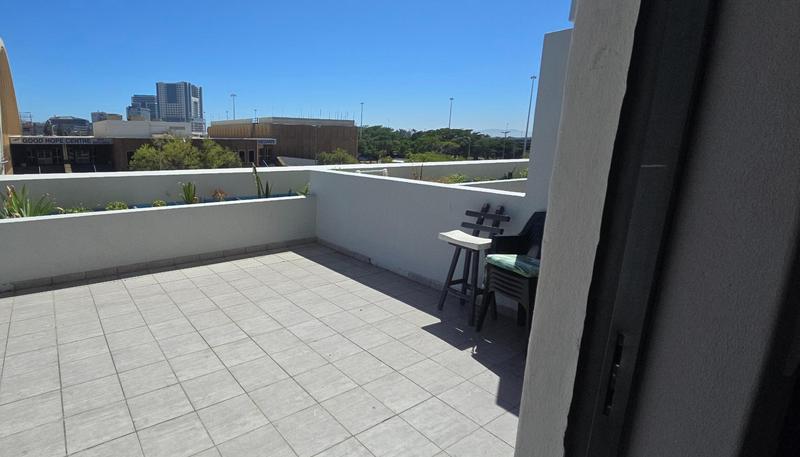 2 Bedroom Property for Sale in Zonnebloem Western Cape